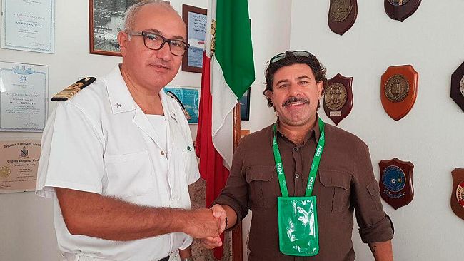VIDEO – Il Com. Maurizio Ricevuto lascia la Capitaneria di Porto di  Mazara.