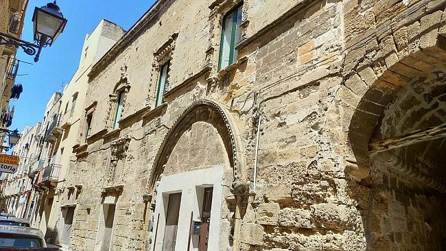 “Trapani Urbs Invictissima”, alla scoperta di via Giudecca