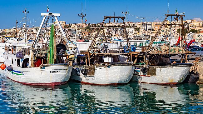 Pescatori di Sciacca, è emergenza. Pronti a scendere in piazza. Armatori chiedono aiuto al Comune e alla Politica