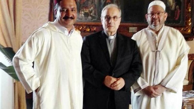 Mazara del Vallo, il Vescovo incontra l’Imam Tharwa: «siamo fratelli uniti»