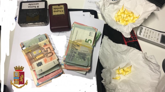 Market della cocaina in pieno centro ad Alcamo: pregiudicato arrestato per detenzione di 36 dosi di cocaina