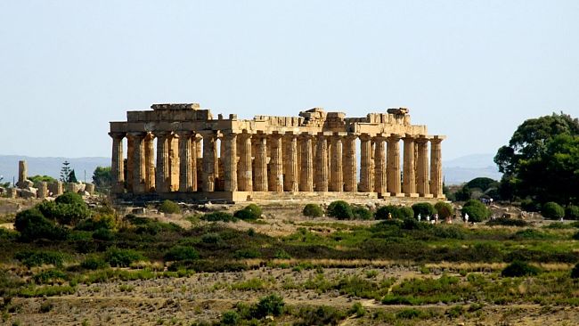 Barack Obama, Tom Cruise, Mark Zuckerberg e tanti vip al Parco Archeologico di Selinunte per il Google Camp