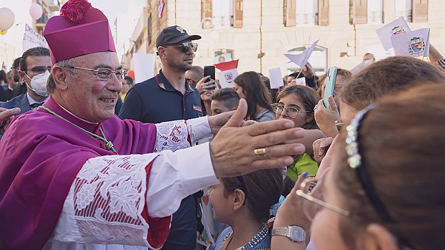 Mazara, il Vescovo Giurdanella incontra i giovani: 