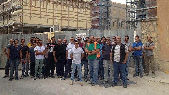 VIDEO – Cantiere Ospedale Ajello, 2 mesi senza stipendio 64 operai