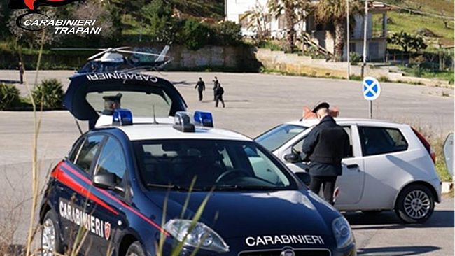Alcamo, i carabinieri identificano autori di furti: 1 arresto e 2 denunciati