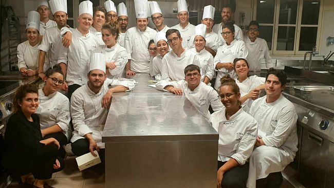 Due studentesse dell’Istituto Alberghiero di Erice alla Summer School Alma di Gualtiero Marchesi