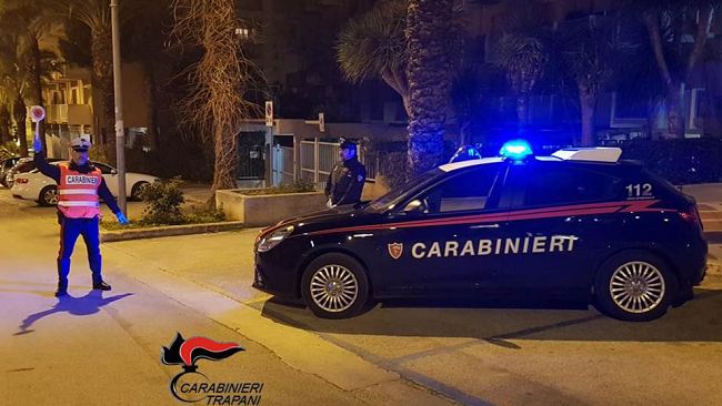Trapani, violenta rapina in centro storico. Arrestato un uomo