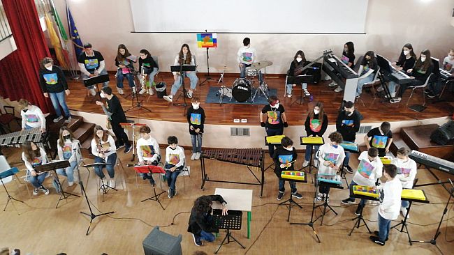 “Happy ending” nuovo brano della SatirOrchesta dedicato all’inclusione 