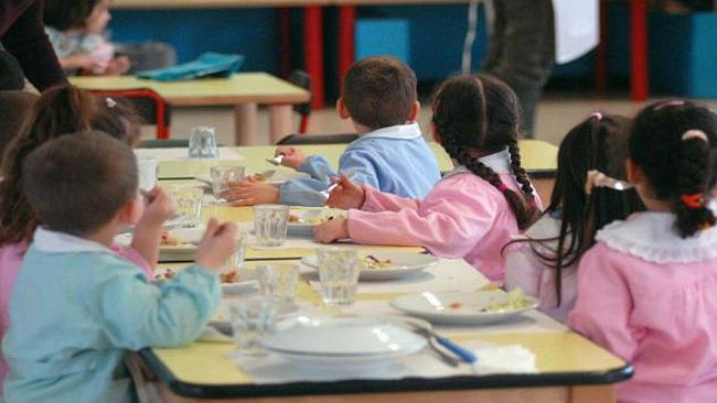 Mazara, oggi inizia la scuola: anche quest’anno mensa scolastica per soli 6 mesi? Uffici comunali al lavoro per garantirla tutto l’anno?