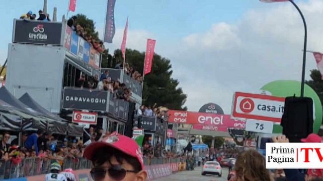VIDEO – Santa Ninfa applaude la scalata di Enrico Battaglin vincitore della 5^ tappa del Giro d’Italia
