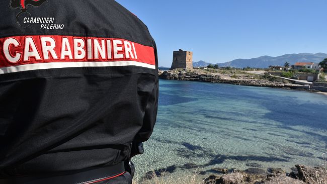 Cinisi, dalla fortuna al terrore: sequestrato e pestato per una vincita di 100 mila euro al Gratta e vinci