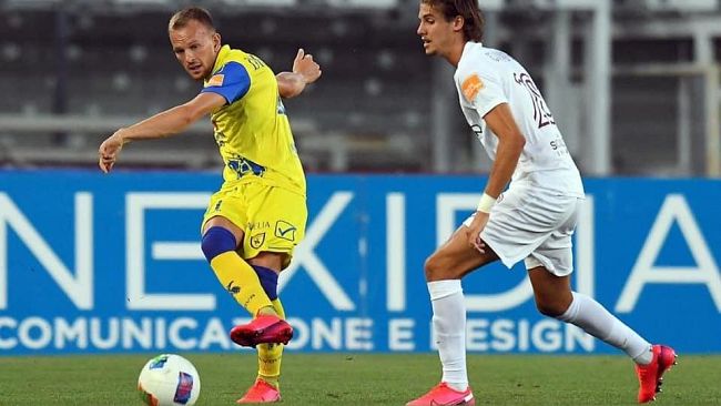 Il Trapani è sotto al “Bentegodi”, per ora decide Giaccherini