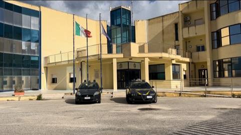 Castelvetrano, 4 consiglieri comunali indagati per false dichiarazioni 