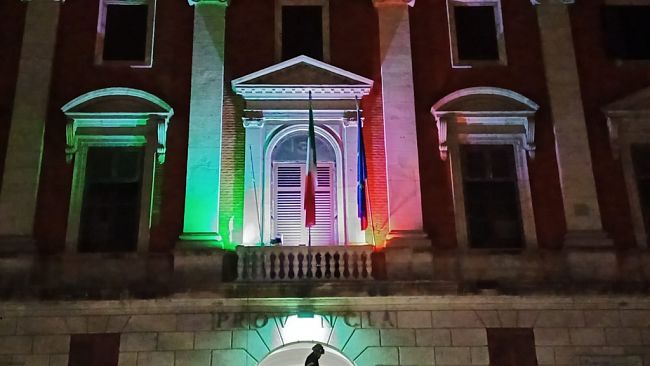 Trapani. La Prefettura si veste di Tricolore nel 165° anniversario dell’Unità d’Italia