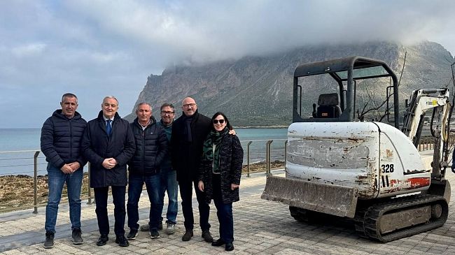 ​Custonaci, avviati lavori per un parco giochi sul lungomare di Cornino