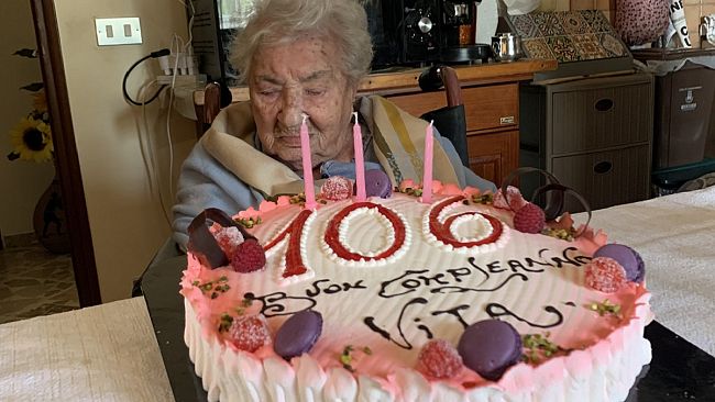 Nonna Vita Mezzapelle ha compiuto 106 anni