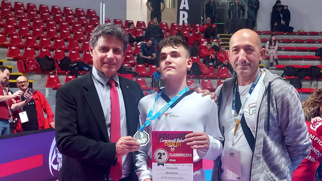 Mazara, ASD Athlos: l'atleta ​Giovanni Bonafede brilla ai Campionati nazionali di taekwondo a Roma