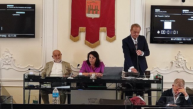 Trapani, concluso il primo consiglio comunale