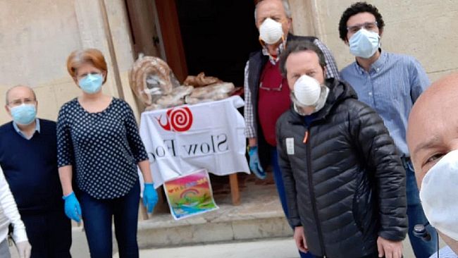 Condotta Slow Food Castelvetrano e Agro Selinuntino aderisce al progetto Arcobaleno. Consegnato il pane ai bisognosi