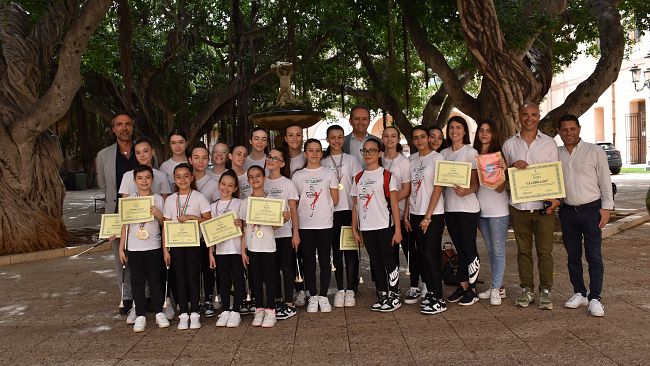 Marsala. Atleti del twirling premiati dal sindaco Grillo per i brillanti risultati raggiunti nel campionato nazionale