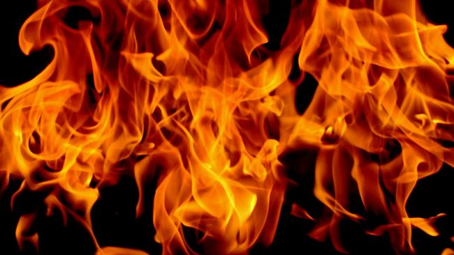 Campobello, due auto in fiamme nella notte