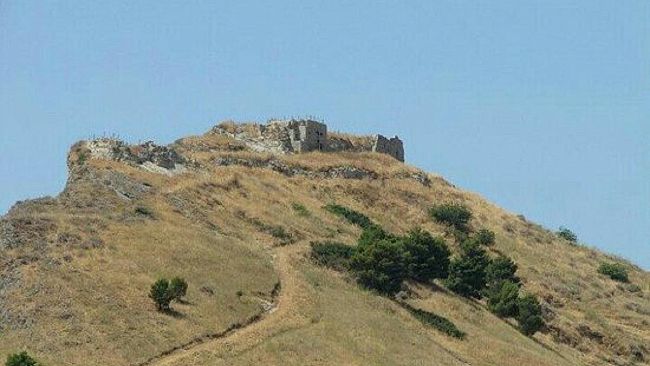 L’associazione Egeria organizza una camminata verso il Castello di Calatamauro