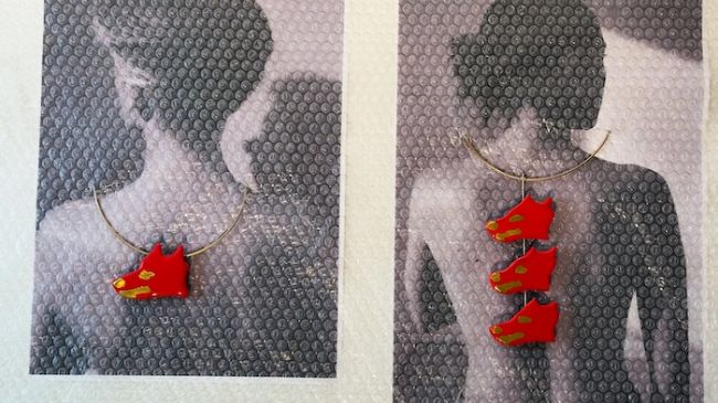 Lifestyle, i mosaici siciliani diventano gioielli nella mostra di Roberto Aponte