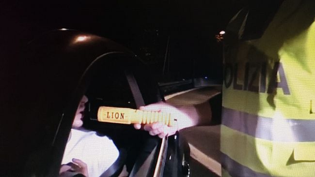 Polizia Stradale, attività di prevenzione contro incidenti per uso di droghe e alcool