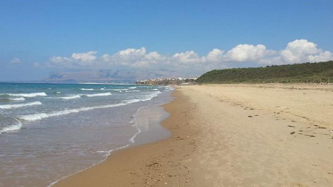 Rinvenuti a distanza di poche ore due cadaveri sulla spiaggia di Balestrate