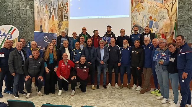 Riconoscimenti FIGC: l'ASD Aurora Mazara riceve il premio per il quarto anno consecutivo