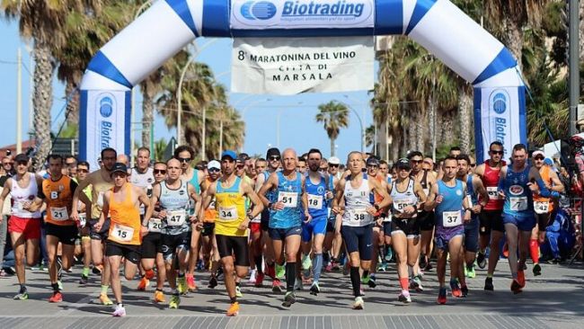Marsala, VIII Maratonina del Vino, trionfano Mazzara e Bilello dell'Universitas 