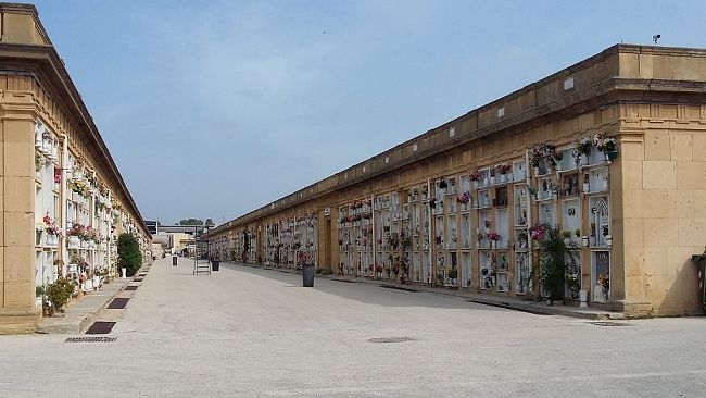 Mazara, cimitero: orario continuativo il 31 ottobre, 1 e 2 novembre 