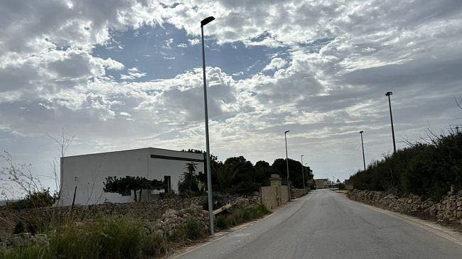 Favignana. Completati i lavori di pubblica illuminazione lungo la Strada Provinciale 39 Tre Croci - Punta Lunga