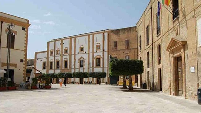 Castelvetrano, consegnati all’impresa i lavori per la ristrutturazione della scuola elementare Dante Alighieri
