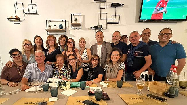 Alcamo, dopo 42 anni si ritrovano i compagni della scuola elementare Ciullo. Presente la maestra Rosetta