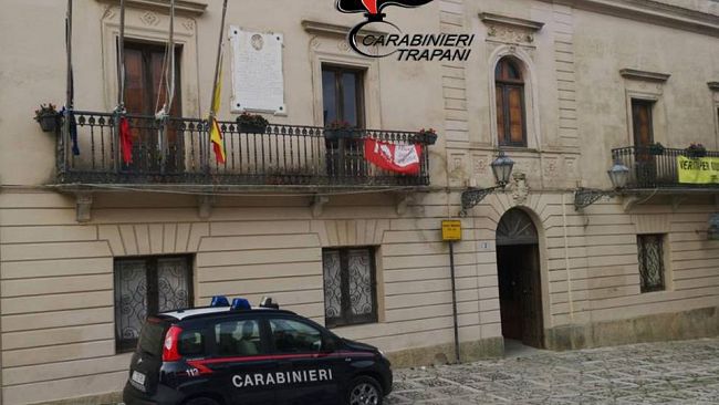 Erice: denunciati dai Carabinieri i responsabili dei danneggiamenti avvenuti a Erice Vetta