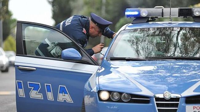 Ricercato per rapina aggravata tratto in arresto dalla Polizia a Castellammare del Golfo