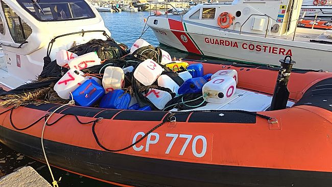 ​Sequestrati 105 attrezzi da pesca irregolari e pericolosi tra Levanzo e San Vito lo Capo