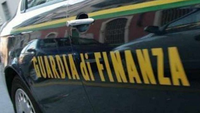 Scoperti 27 lavoratori irregolari impiegati in agricoltura ed edilizia. Nove aziende controllate su sedici hanno utilizzato manodopera “in nero”