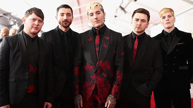 Quando anche la musica subisce l’influenza del Covid: ”Parasite Eve” è il brano dei Bring Me The Horizon sulla pandemia e la quarantena.