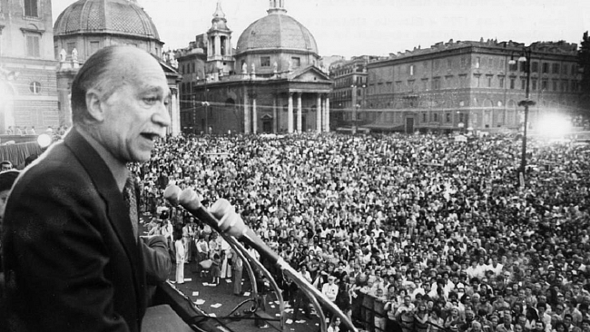Togliete via Giorgio Almirante, un comitato lo chiede al Sindaco Alfano