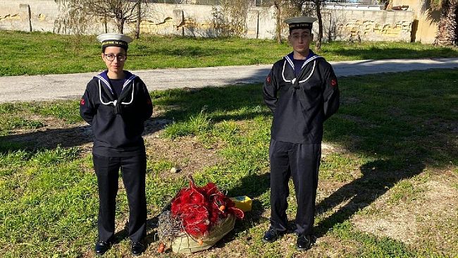 La Capitaneria di porto di Trapani sequestra due reti da pesca irregolari