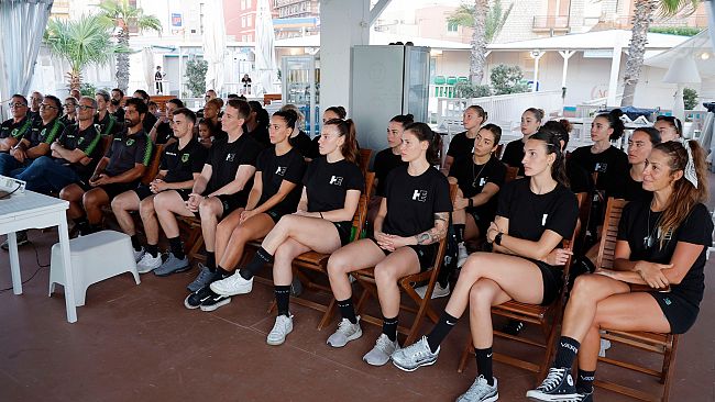 ​Handball Erice, Lorena Benincasa lascia la fascia di capitano a Martina Iacovello