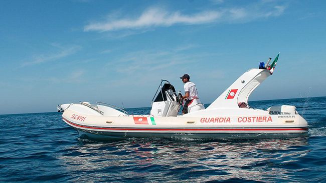 Capitaneria di Porto di Mazara, Mare sicuro 2016: Motore in avaria, interviene la Guardia Costiera
