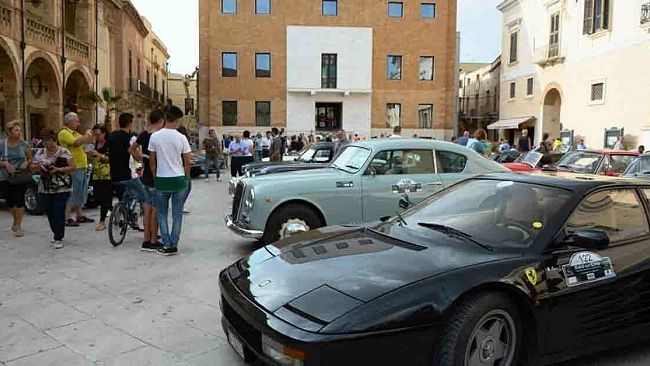 Mazara, il Raid dell’Etna 2016 fa tappa in città, 75 le auto storiche partecipanti