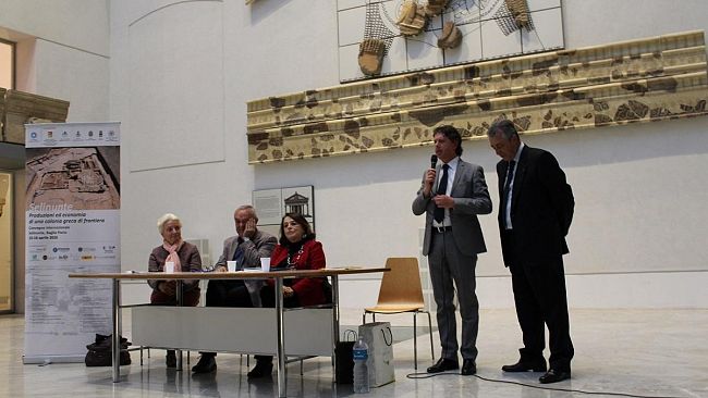 Il Club Unesco Castelvetrano ha presentato al museo Salinas il volume su Selinunte
