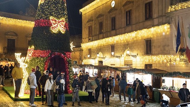 Erice rilancia la sua storia tra denari romani e magia natalizia