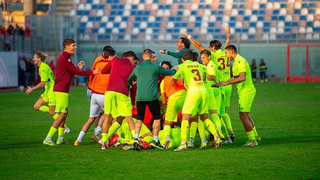 ​Calcio Serie C - Girone C, Trapani colpo a Crotone