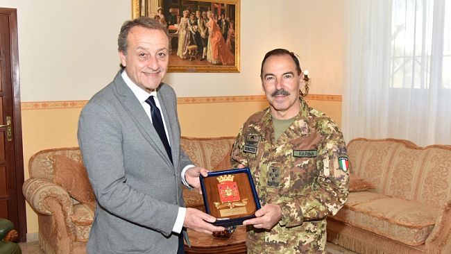 Esercito: visita del Capo di Stato Maggiore in Sicilia. Incontro anche con il Sindaco Tranchida