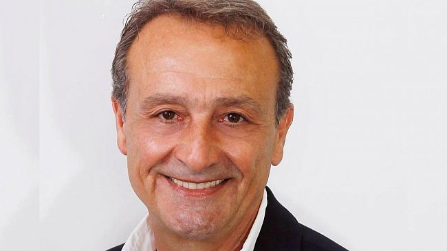 Abbandono indiscriminato di prodotti ittici e rifiuti nel cavalcavia dello scorrimento veloce